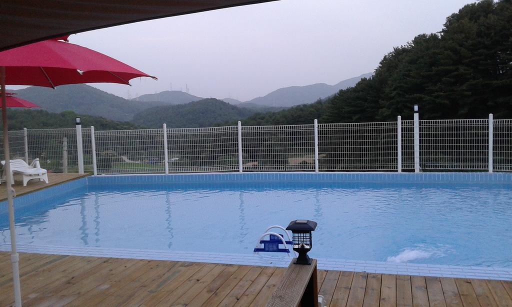 Bluesky Pension โพชอน ภายนอก รูปภาพ