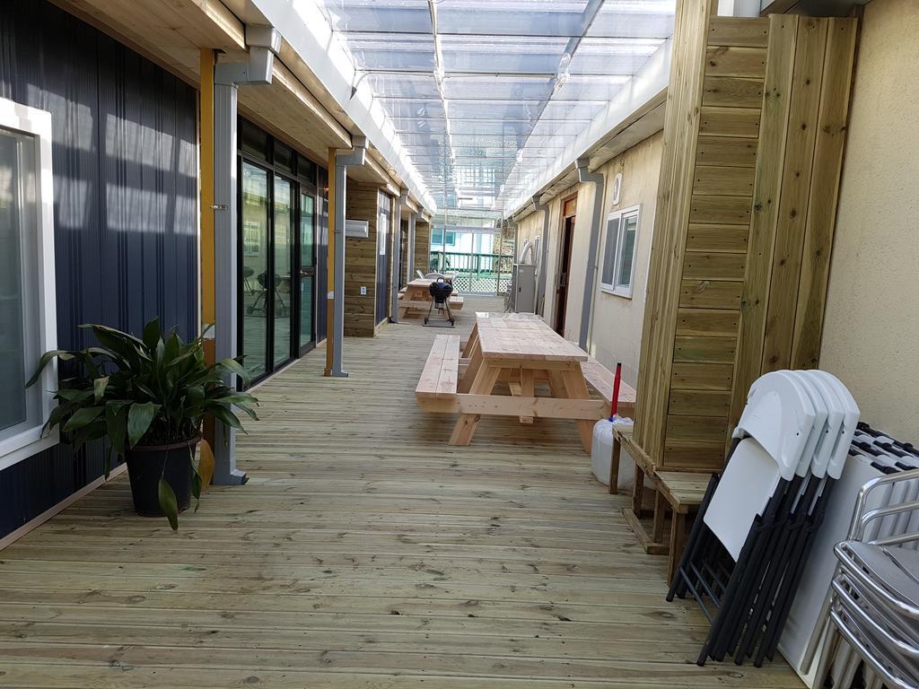 Bluesky Pension โพชอน ภายนอก รูปภาพ